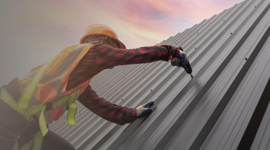 Professional gutter cleaning in Alfred, ME